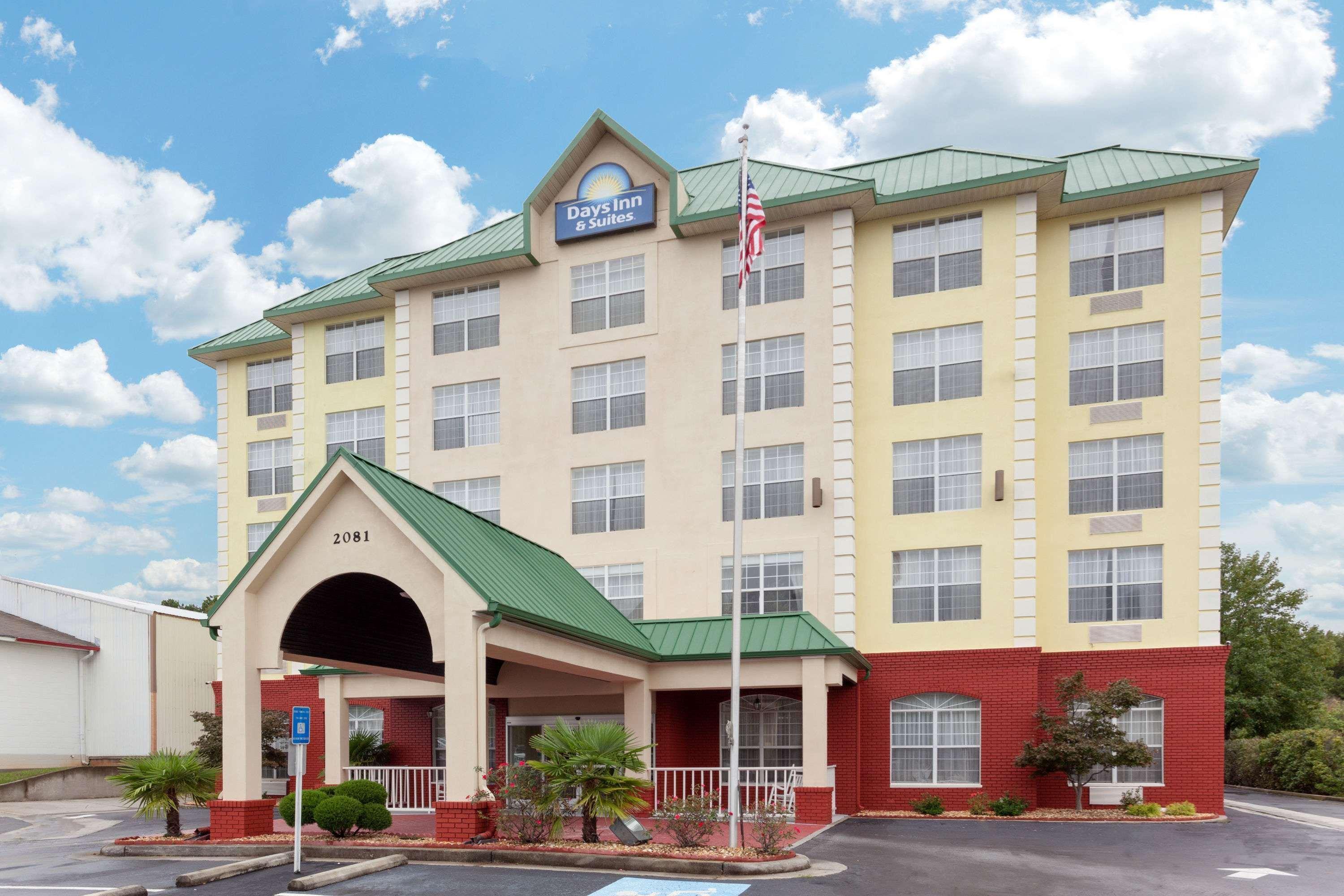 Days Inn & Suites By Wyndham Tucker/Northlake Exterior photo