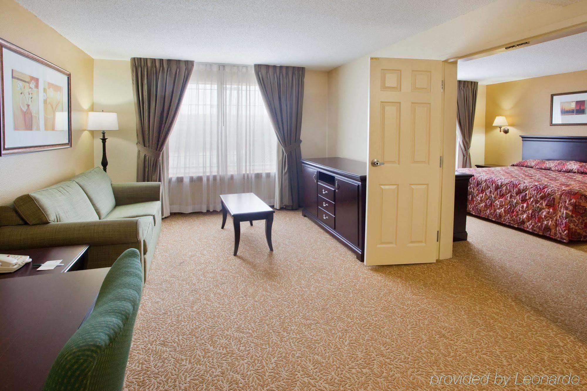 Days Inn & Suites By Wyndham Tucker/Northlake Room photo